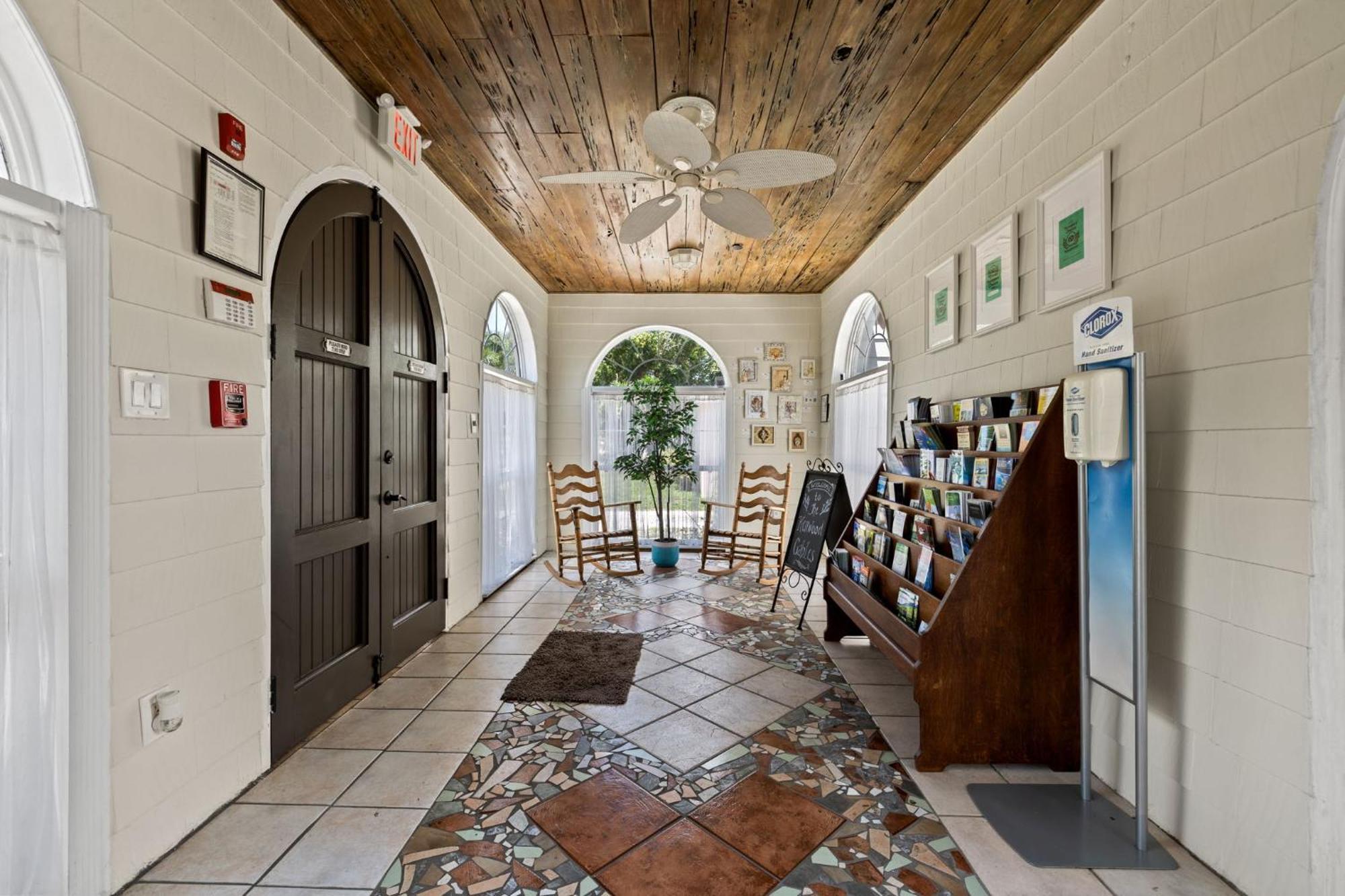 The Kenwood Gables Bed & Breakfast St. Petersburg Dış mekan fotoğraf