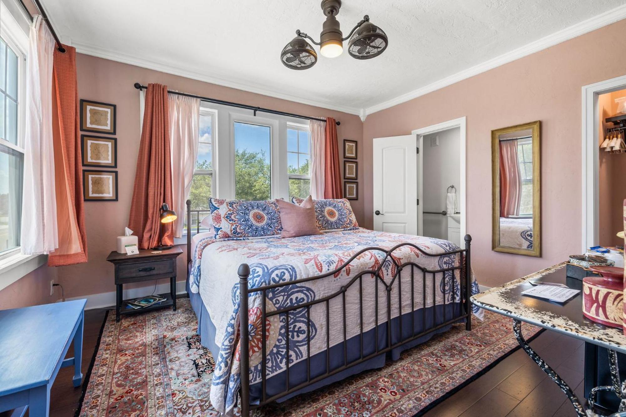 The Kenwood Gables Bed & Breakfast St. Petersburg Dış mekan fotoğraf